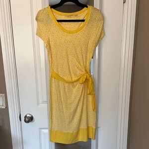 New York & Company Yellow Geometric Dress